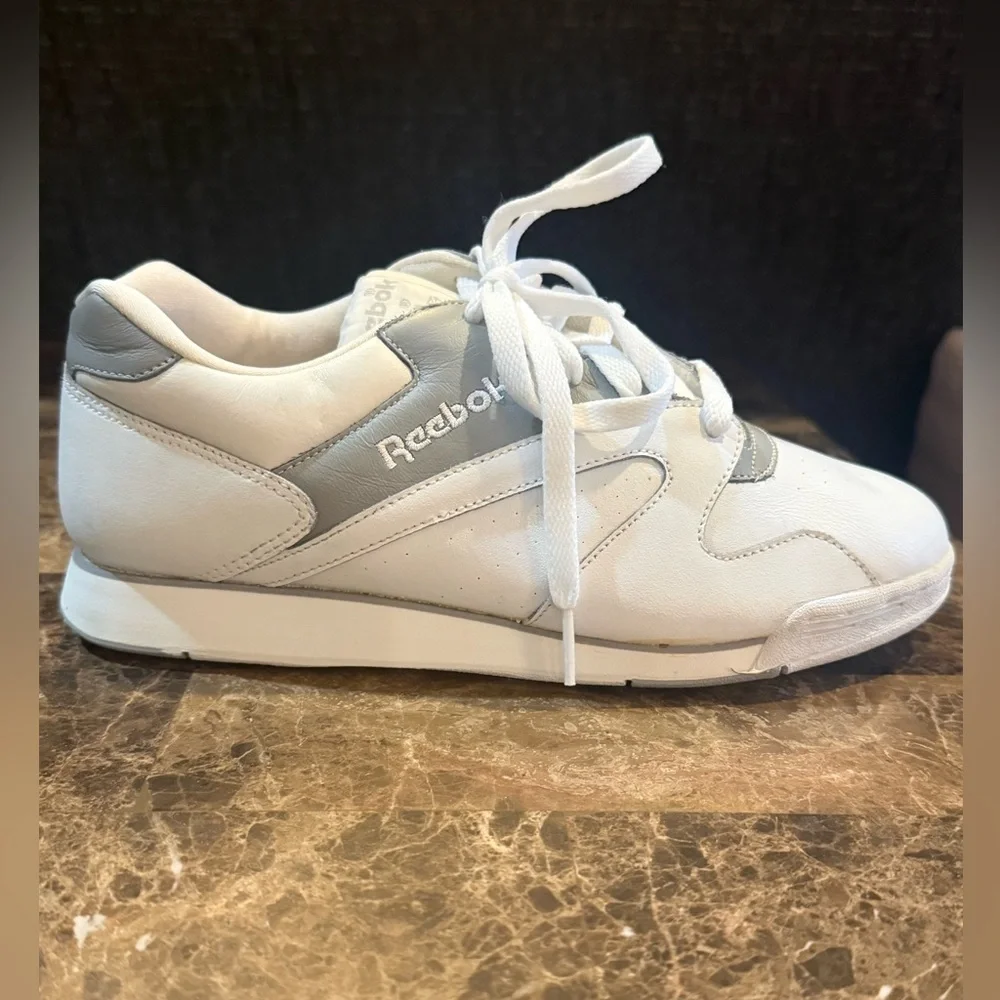 Reebok. Vintage Pro Cheer II Sneaker. White. Size 7.5.